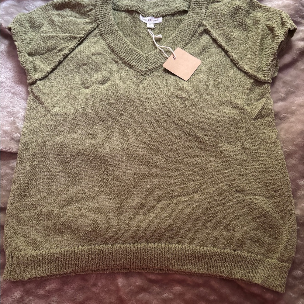 Blu Pepper Sage V-Neck Sweater
